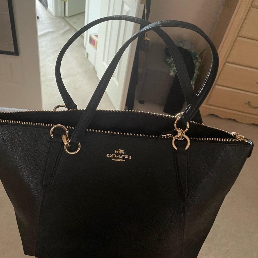 Coach Tote bag.